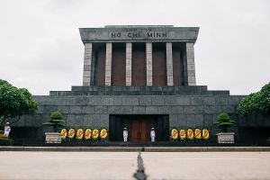 hanoi asia south east vietnam stefano majno ho chi mihn mausoleum.jpg
